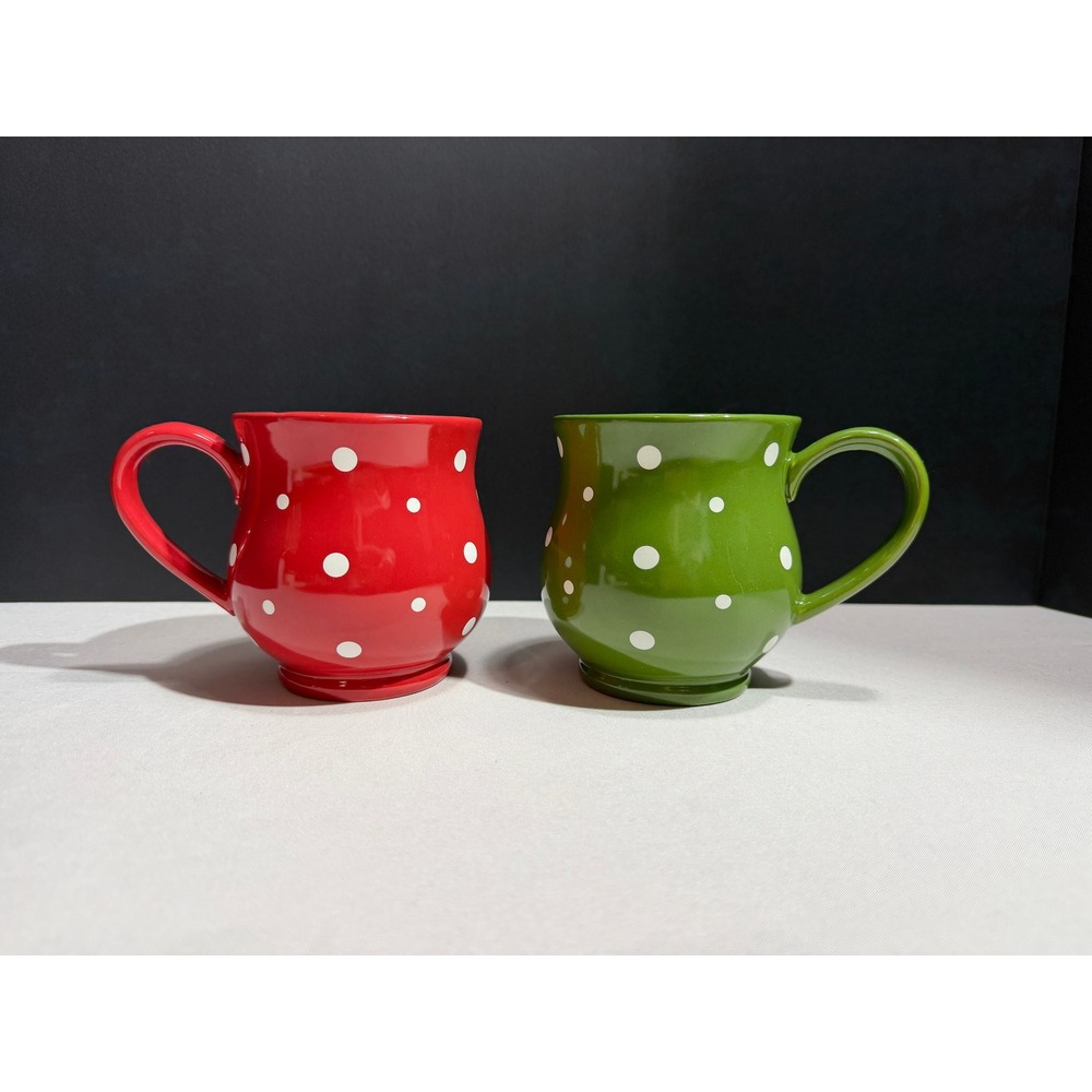 Temptations‎ by Tara Polka Dot Mugs Red Green Set of 2 Ceramic Holiday Coffee